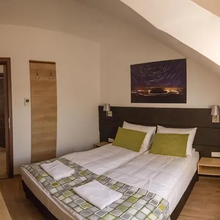 招待所 Anna Vendeghaz