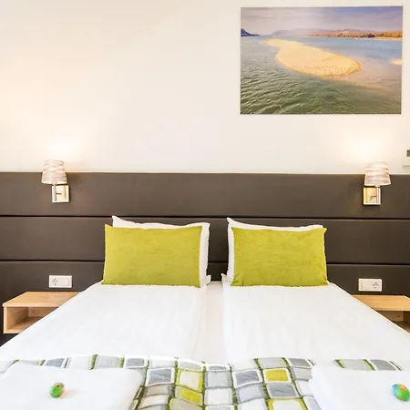 招待所 Anna Vendeghaz