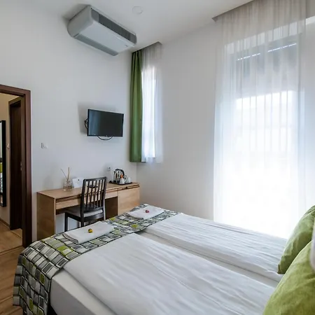 招待所 Anna Vendeghaz 3*