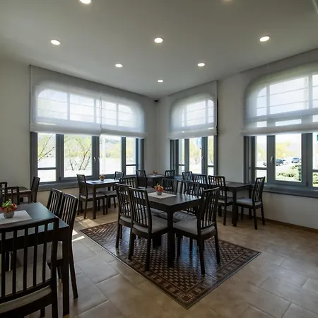 Anna Vendeghaz 招待所