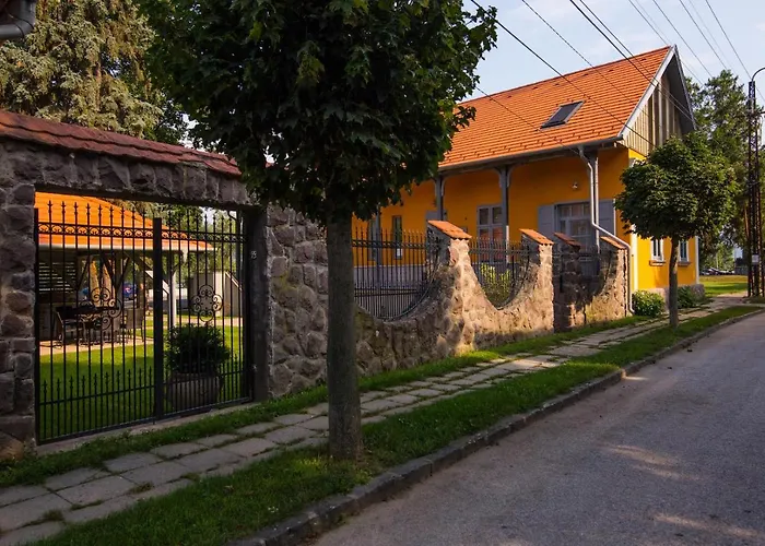 Anna Vendeghaz Guest house