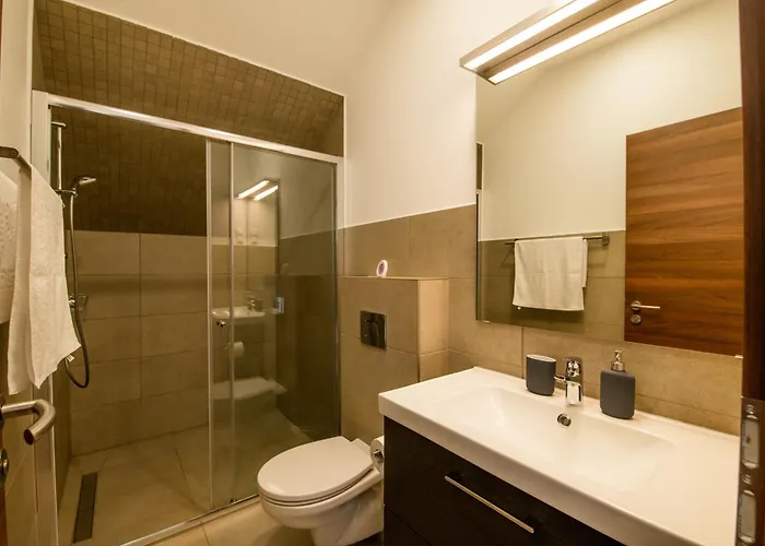 Anna Vendeghaz Guest house